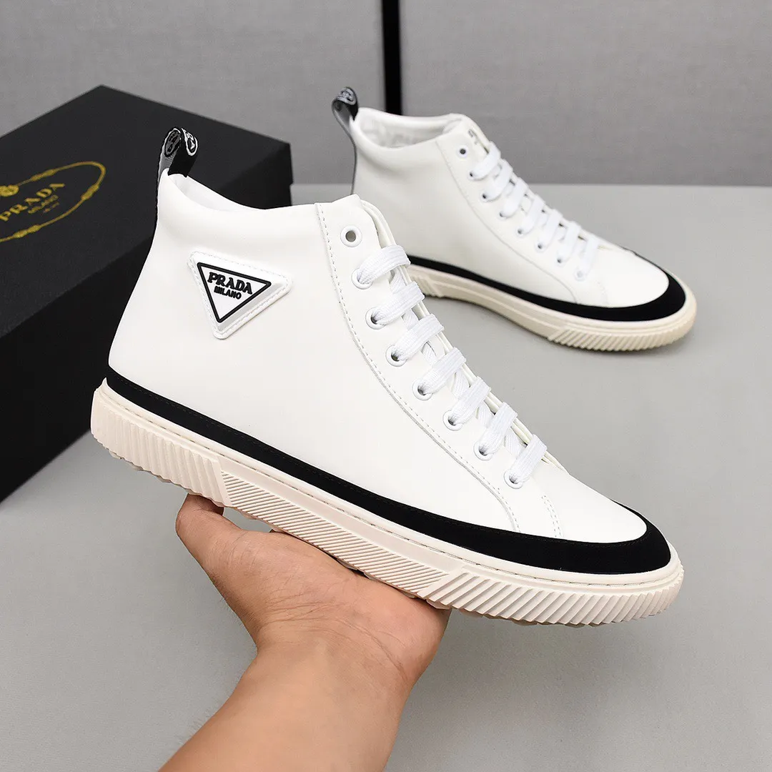 PRADA [Prada] high-top sports and casual shoes. Men's shoes 💰440💰. The upper is made of cowhide, sheepskin lining, rubber outsole, comfortable on the feet, men's size 38-44, choose according to your usual wearing size.
